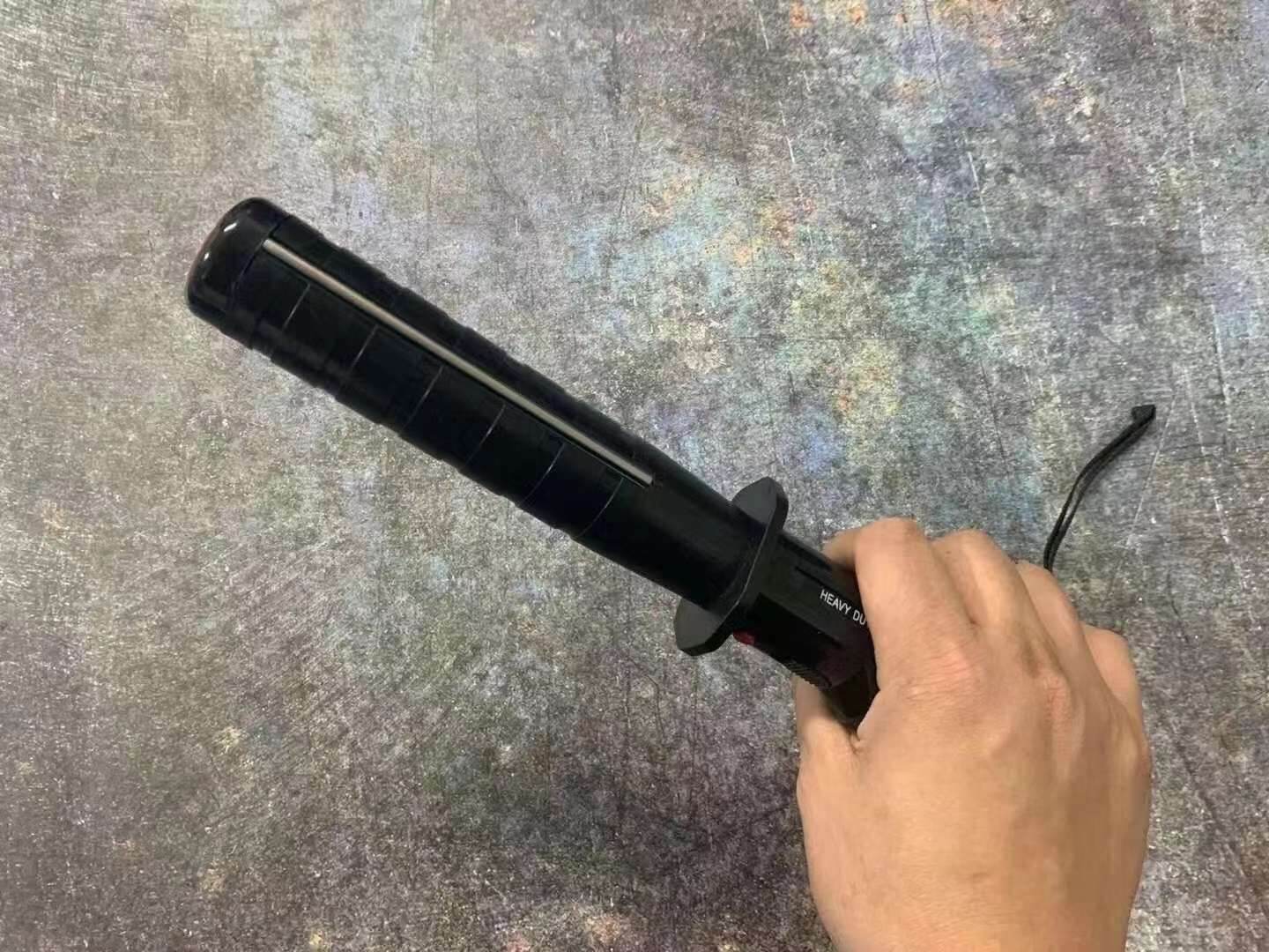 神火939电棍 | 高端脉冲交流电 高压 威力大 可电晕人 | 静音型 点烟功能 | 宝青坊专卖 神火939电棍,电棒电击器,高端脉冲交流电,高压电击,威力大,可电晕,静音型电棍,点烟功能,女子防身,保安专用,宝青坊专卖