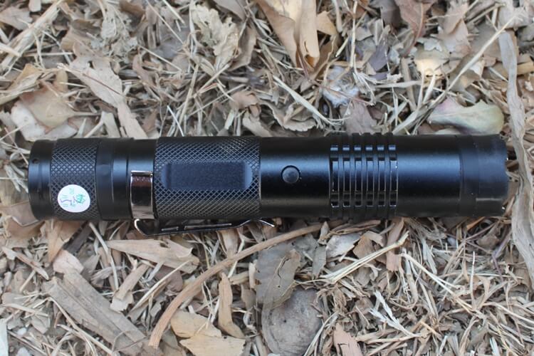 FOX-M11电击器 | 高压电击防身电棒 | 宝青坊专卖 FOX-M11电击器,迷你高压防身电棒,适合女士使用,宝青坊专卖