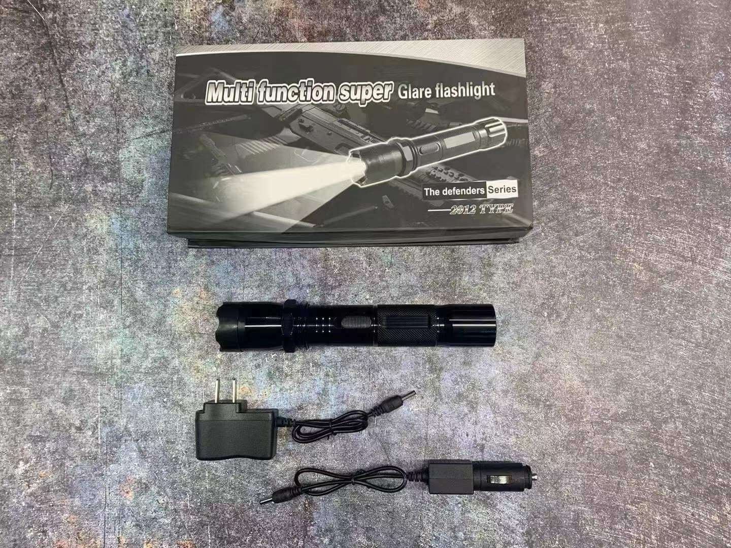 捍卫者2000型强光手电 | 高压电击器 | 宝青坊专卖 捍卫者2000型强光手电,高压电击器,1102电棍,防身防暴电棒,宝青坊专卖