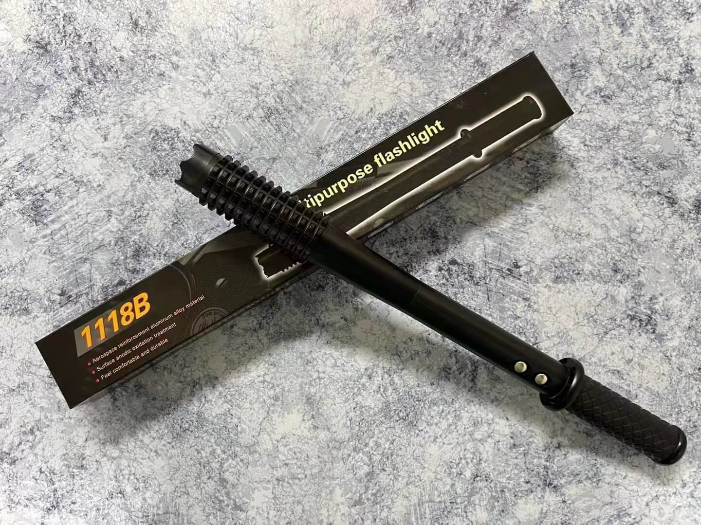 黑鹰HY1118B电棍 | 高压电击器 | 能电晕 | 专卖店直销 | 电池不可拆解 | 威力强 | 宝青坊专卖 黑鹰HY1118B电棍,高压电棍,电棒电击器,能电晕,威力强,电击武器,使用方法简单,专卖店直销,电池不可拆解,宝青坊专卖