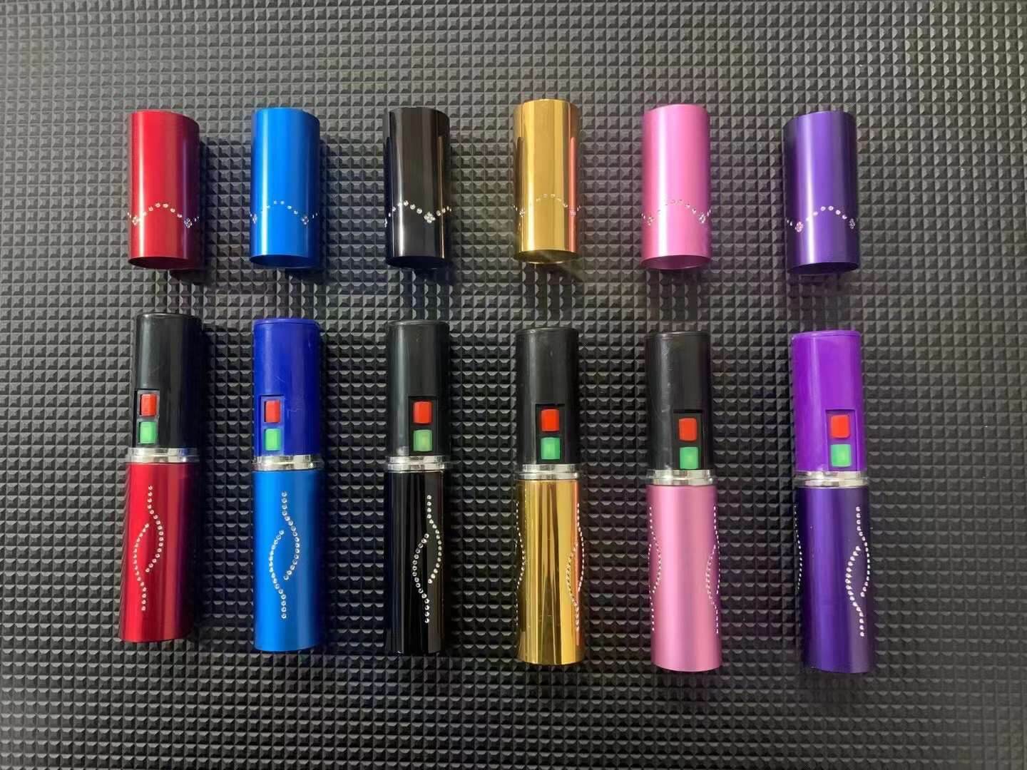 黑鹰女士口红式电棍电棒 | 迷你便携电击器 10万伏高压 威力大 防狼防身 | 宝青坊专卖 黑鹰口红式电棍,女士电棍,迷你电击器,电棍电棒,防狼电棍,女子防身电击器,高压电击器,10万伏电击器,便携防身工具,宝青坊专卖