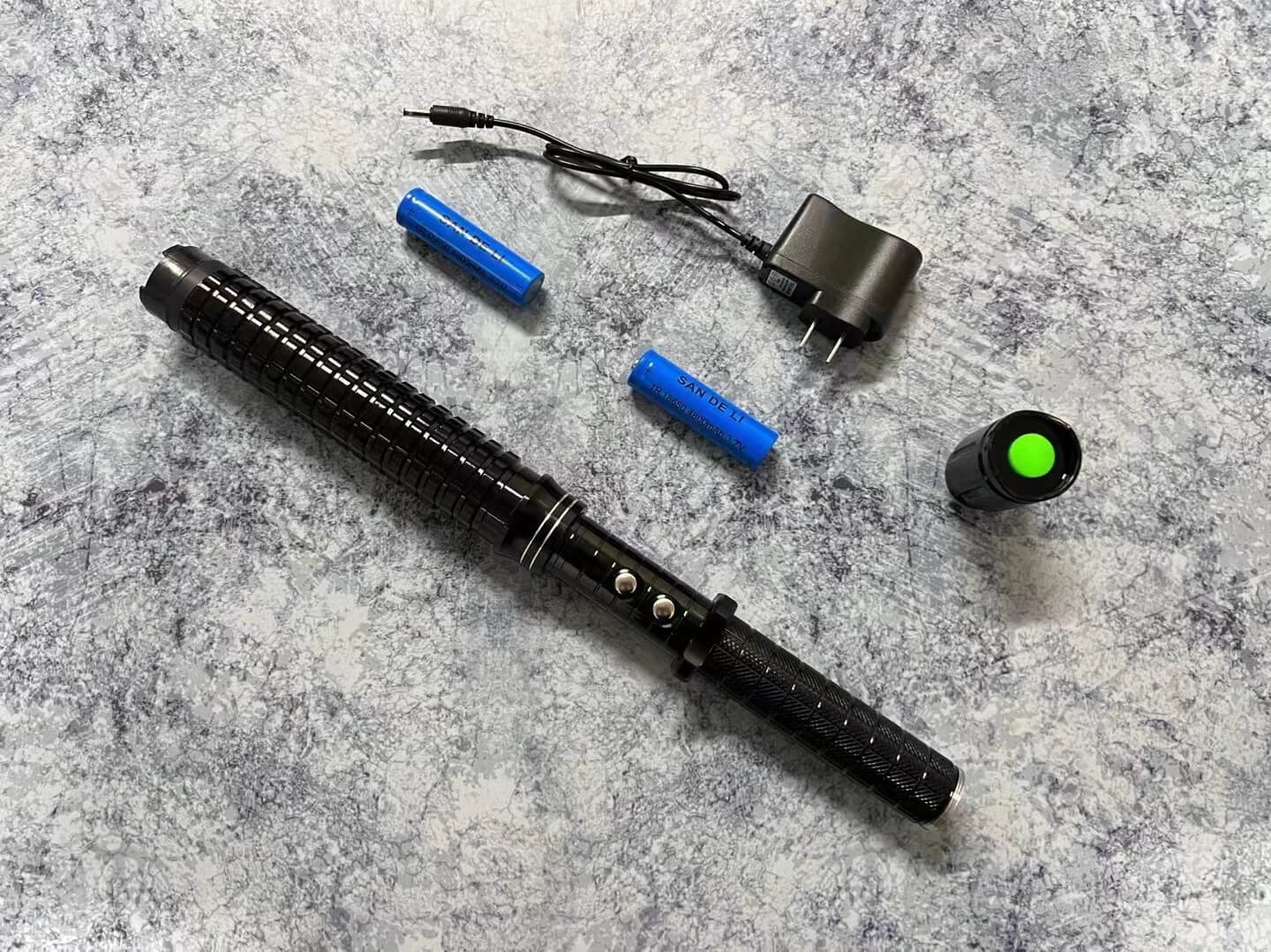 黑鹰X10电棍 | 高压大功率 10万伏 | 可伸缩电棍 | 电晕效果 | 合法自卫工具 黑鹰X10电棍,高压电棍电棒,电击器,10万伏电棍,伸缩电棍,威力测试,电晕电棍,防身工具,合法自卫武器