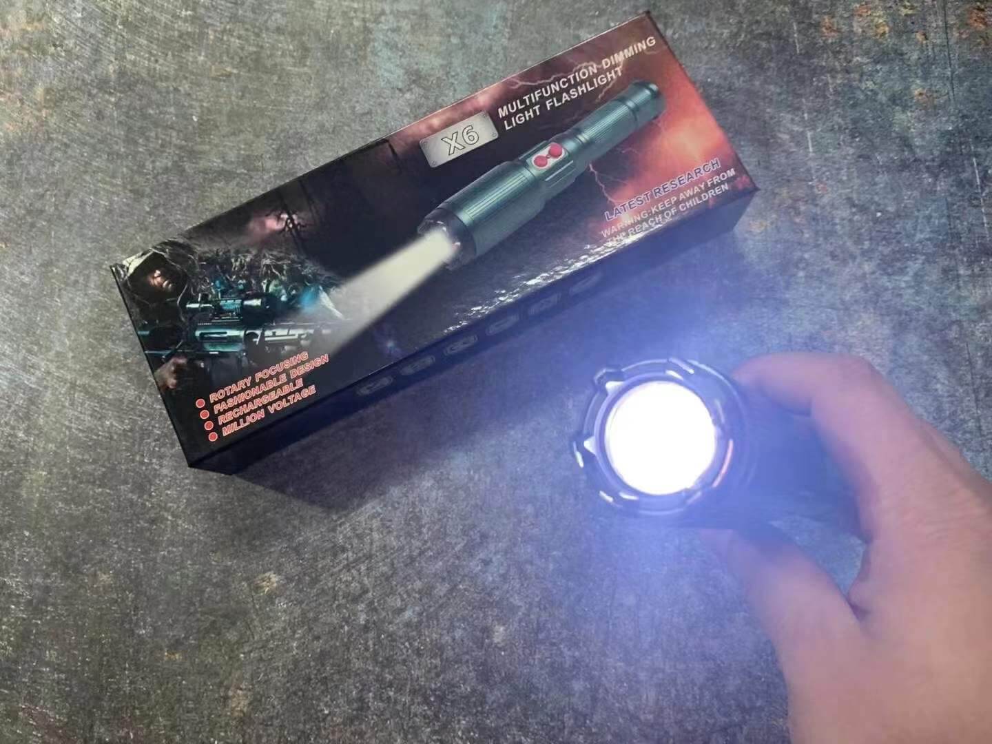 黑鹰机械X6电棍电棒 | 高压电击 可调焦手电筒 | 宝青坊专卖 正品黑鹰机械X6电棍,高压防身器,可调焦手电筒,宝青坊专卖,10万伏威力大