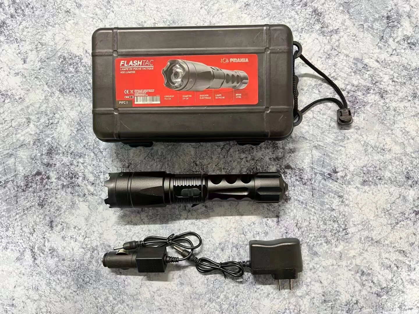 铁鲨黑鹰X3电棍 | 防狼手电筒 高压电击器 | 威力大 能电晕 | 宝青坊专卖 铁鲨黑鹰X3电棍, 电击器, 高压电击器, 防狼电棍, 电棍电棒, 防身电击器, 电击威力大, 电池可拆卸, 车载充电器, 宝青坊专卖